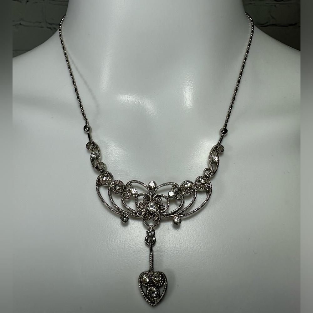 Unique silver vintage necklace